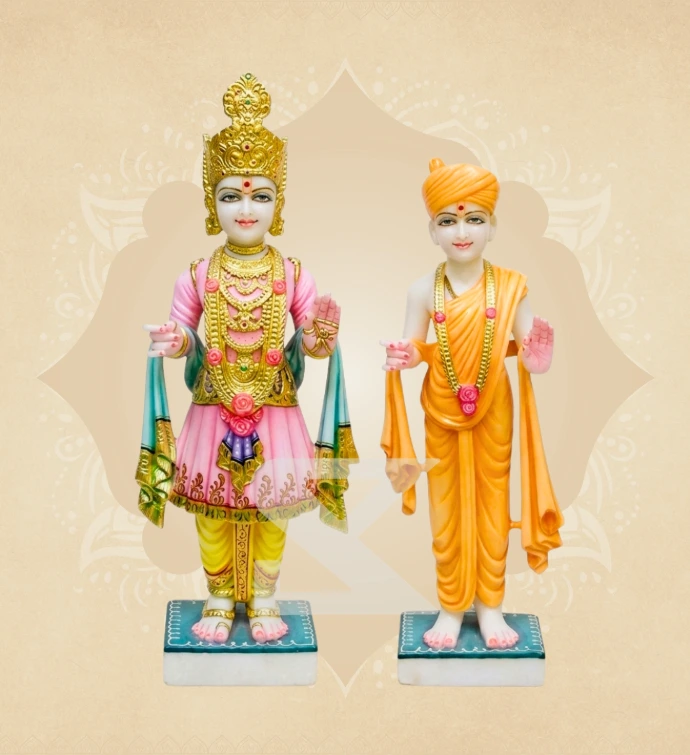 Traditional Royal Attire Swaminarayan